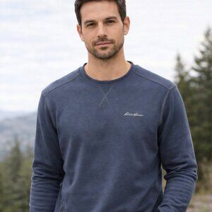 Navy Eddie Bauer Size M Crewneck